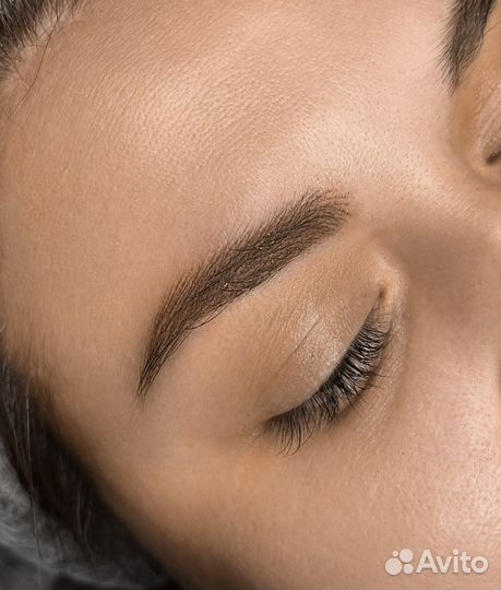 Перманентный Макияж бровей в волосковой технике