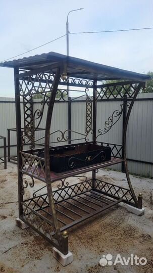 Мангал с крышей