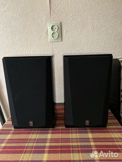 Полочная аккстика yamaha NS-333 black