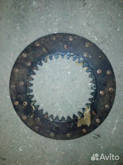 Диск главного фрикциона с накладками ведомый гтт