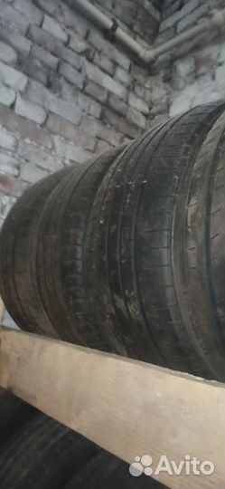 Goodride SA 37 235/40 R18 95