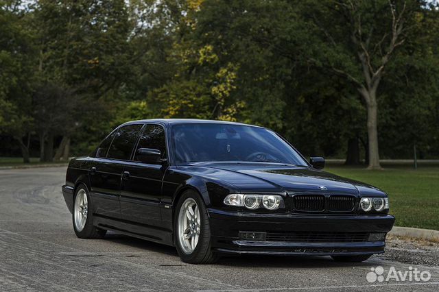 Стекло лобовое BMW 7-series E38 98-01