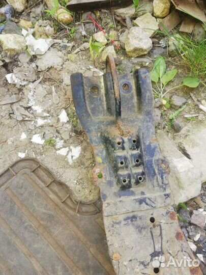 Подрамник передний Митсубиси Лансер 9