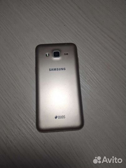 Телефон Samsung galaxy j3 2016