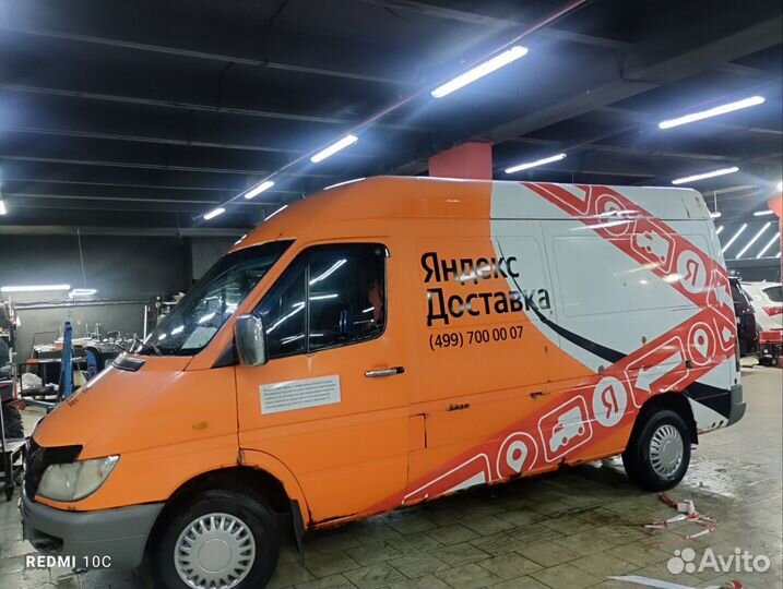 Mercedes-Benz Sprinter цельнометаллический, 2002