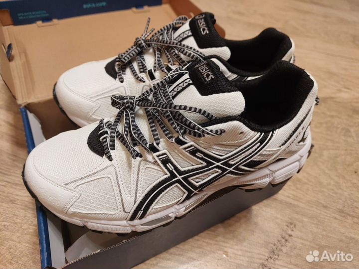 Кроссовки asics мужские 42,5