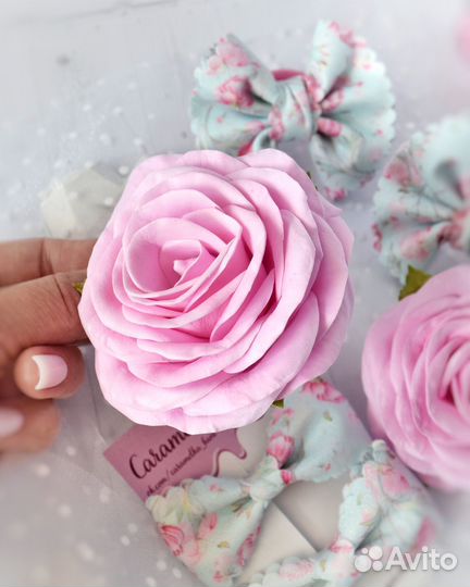 Розы из фоамирана на заколку, резинку, ободок