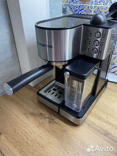 Кофеварка рожковая Polaris PCM 1536E