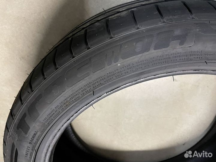 Tracmax X-Privilo TX3 215/55 R17 98W