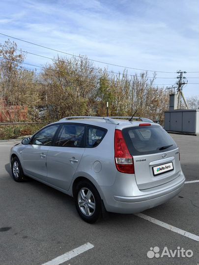 Hyundai i30 1.6 AT, 2011, 200 000 км