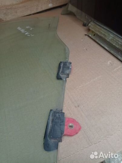 Стекло двери заднее правое Toyota Carina T190 1.6