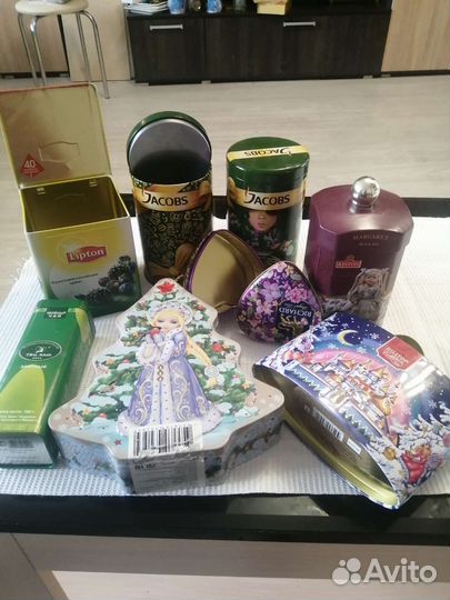 Металлические коробки из под чая