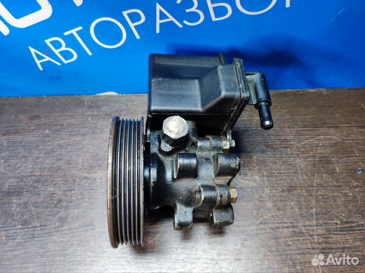 Насос гур SsangYong Rexton 1