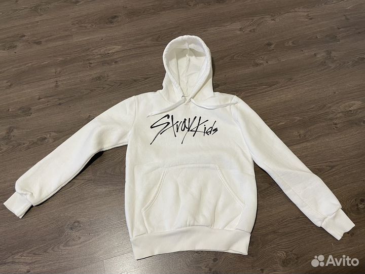 Толстовка stray kids