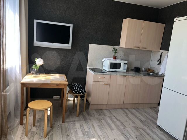 Квартира-студия, 17 м², 3/3 эт. в аренду Арамиле | Снять квартиру | Авито