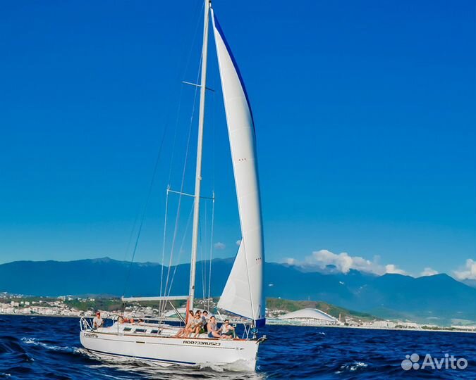 Прогулка на парусной яхте