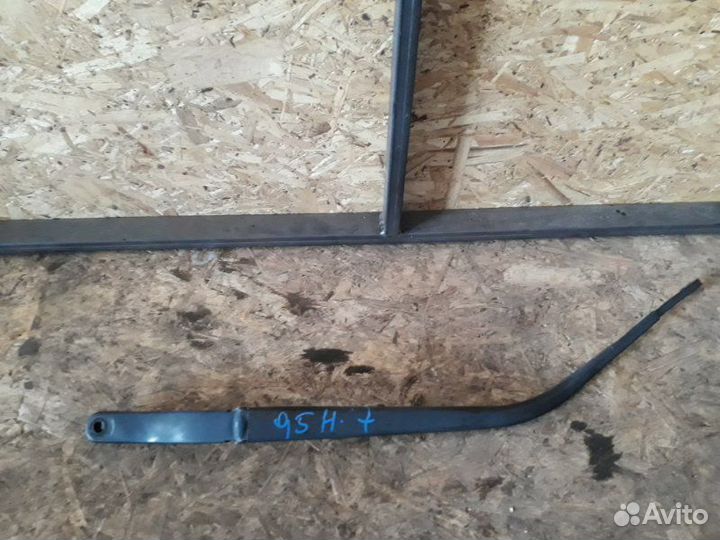 Поводок дворника Mazda 3 Хэтчбек BL 1.6 Z6 2011