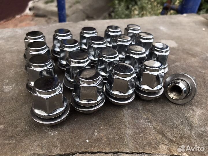 Гайка колесная M12x1,5 21hx37L