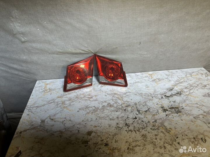 Фонарь правый и левый Шевроле Круз 1 2009Н. В