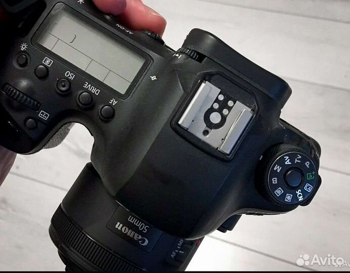 Фотоаппарат Canon EOS 6D Mark II и 50mm f/1.8