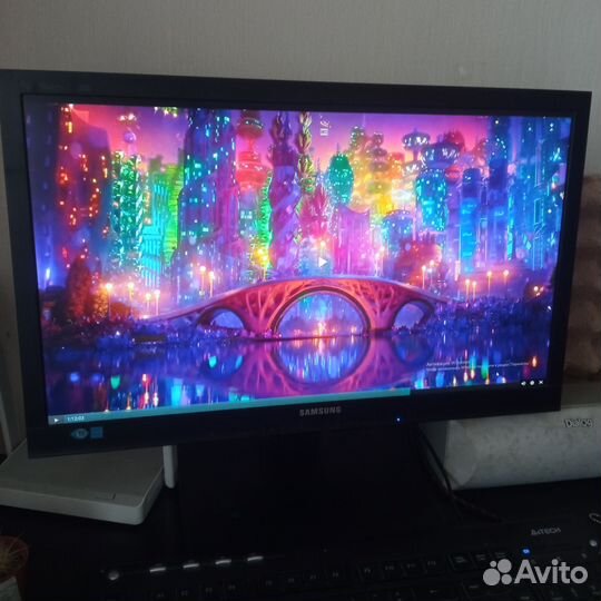 Full HD Samsung LED S22A200