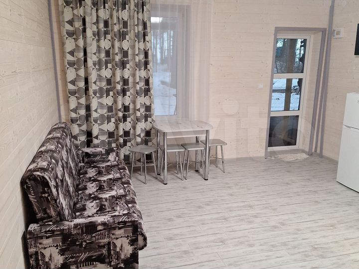 Таунхаус 30 м² на участке 20 сот.