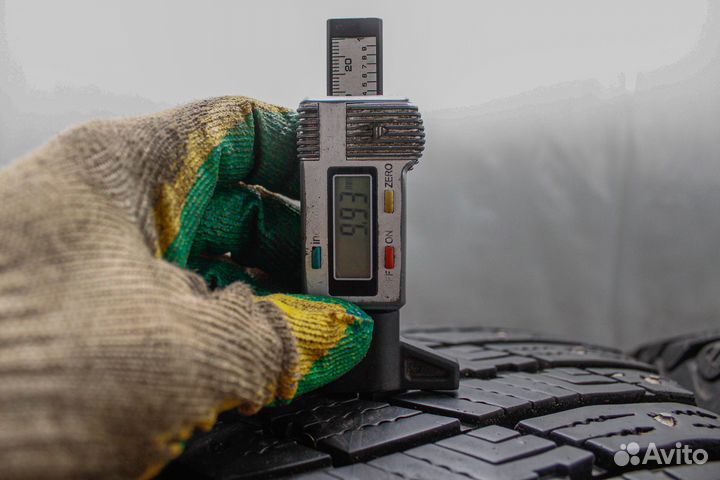 Goodyear UltraGrip Ice Arctic SUV 255/55 R19 111T