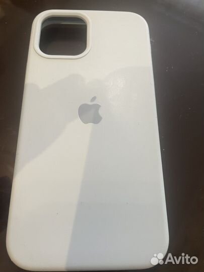 Чехлы для iPhone 12