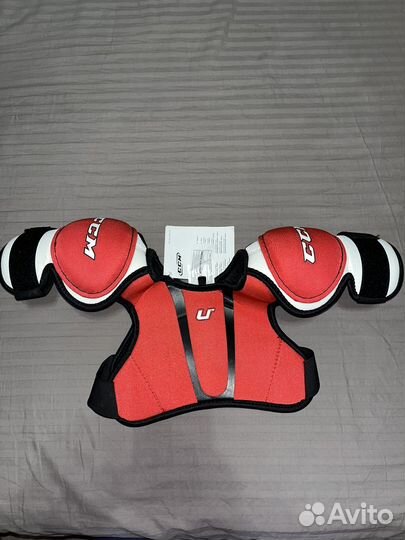 Хоккейные футболки, перчатки и т.д