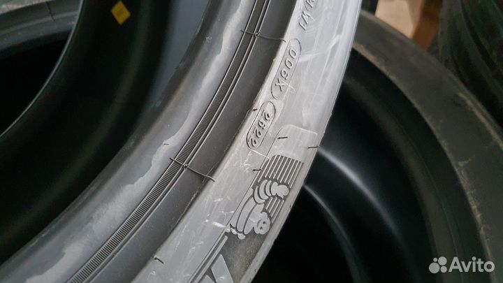 Michelin Pilot Sport 4 S 325/35 R22 114Y