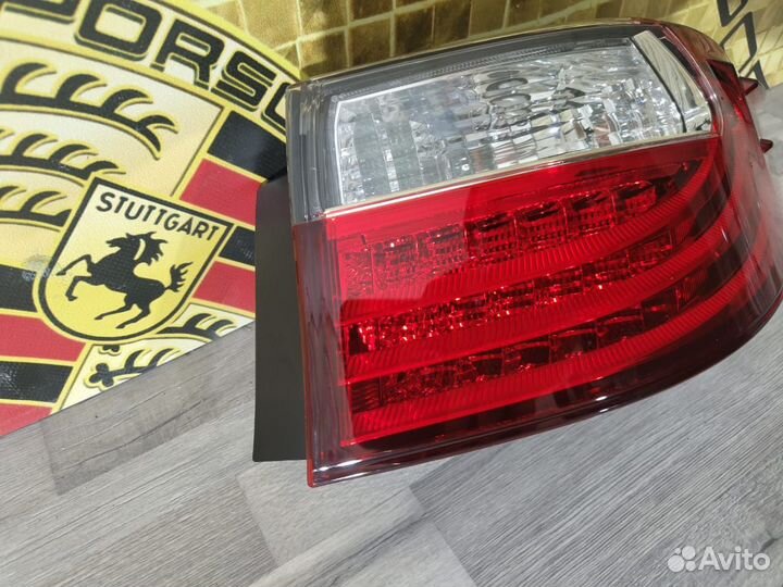 Фонарь задний правый наружный Lexus ES c 2012+