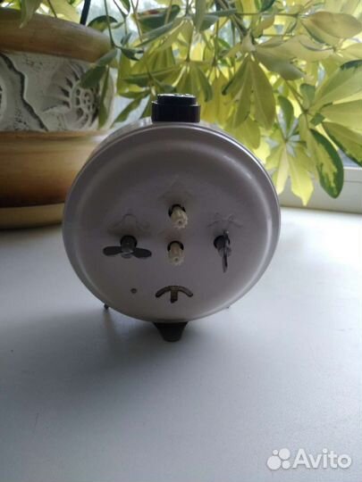 Будильник Янтарь