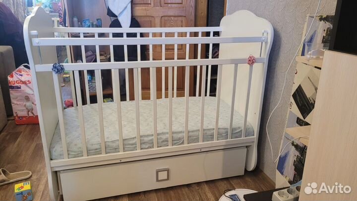 Детская кроватка