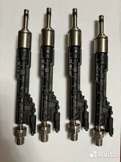 Форсунка топливная Bmw 5 F10 N20B20 2013