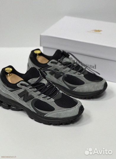 Кроссовки New Balance 2002R (размер 41-45)