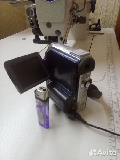 Цифровая видеокамера samsung