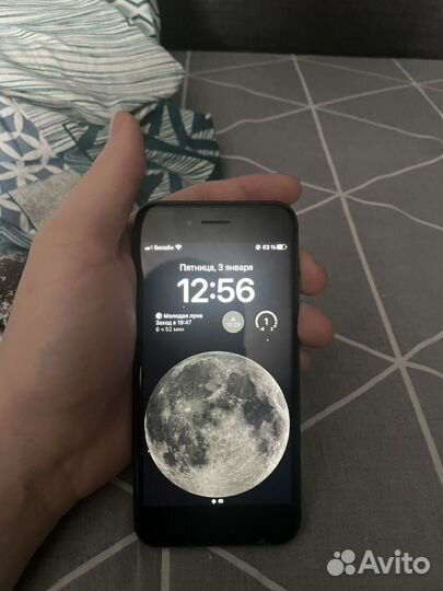 iPhone 8, 64 ГБ