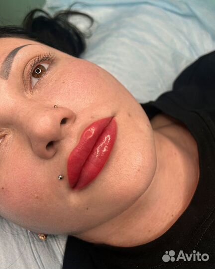 Перманентный макияж губ
