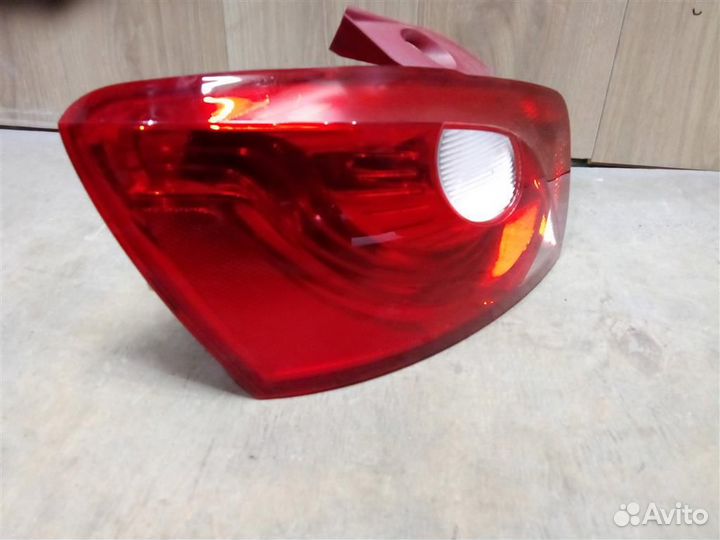 Фонарь задний левый от Seat Ibiza V 2008