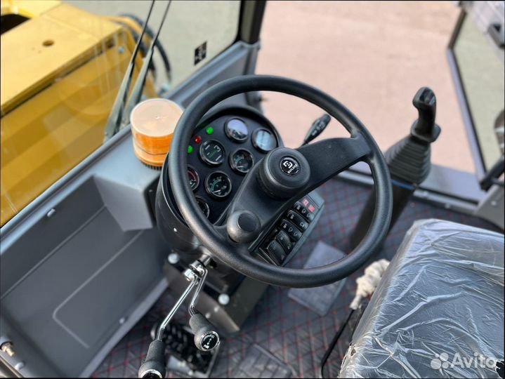 Экскаватор-погрузчик Builder BL30-25, 2023
