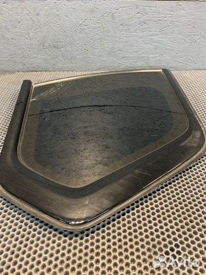 Форточка кузова задняя левая Bmw X7 G07 M-pack