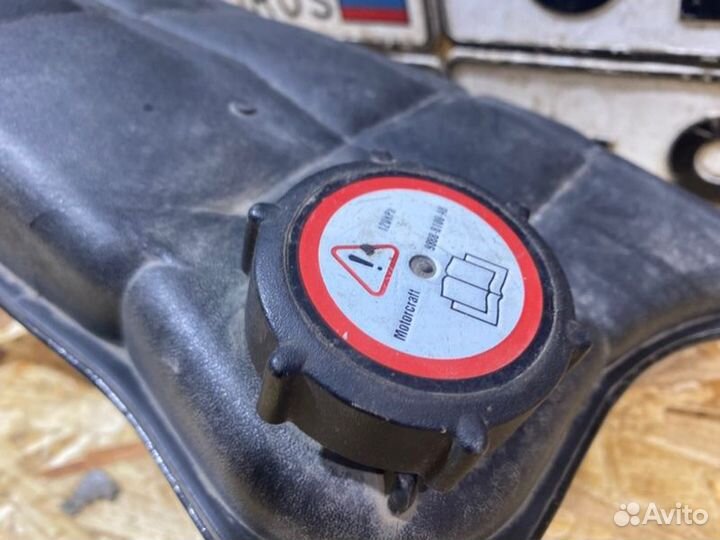 Расширительный бачок Ford Mondeo 3 2002