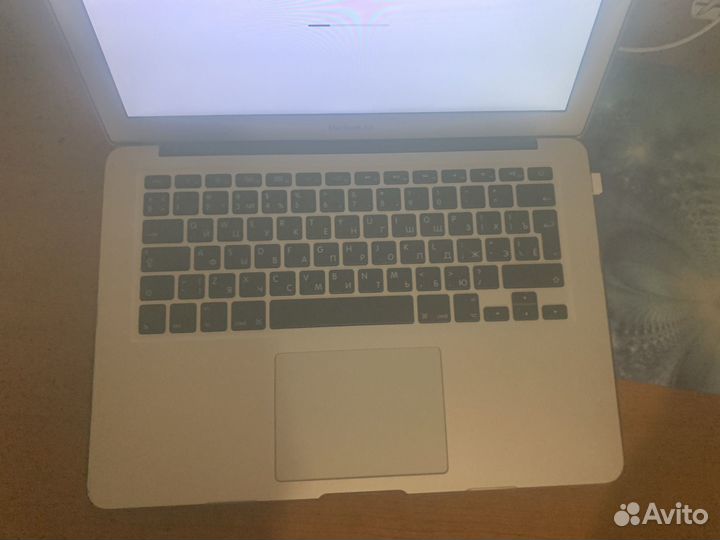 Мак бук air 13 / 2011г