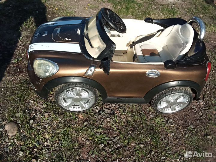 Детский электромобиль mercedes бу