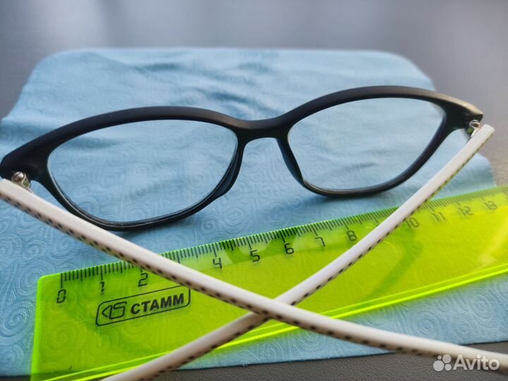 Очки для дали подростковые