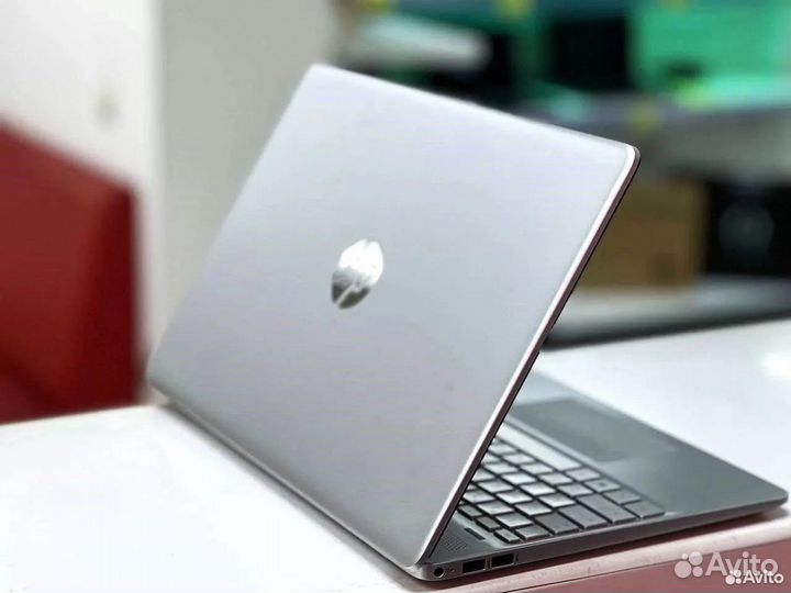 Ноутбук HP 15S / Core i3-11 / SSD / как новый