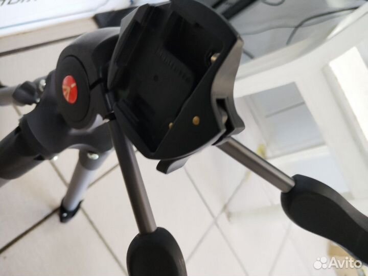 Штатив Manfrotto