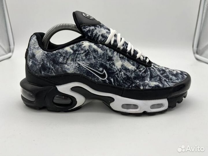 Nike air max tn plus (42 размер)