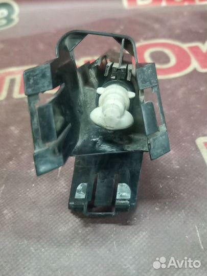 Форсунка омывателя фары Nissan Qashqai