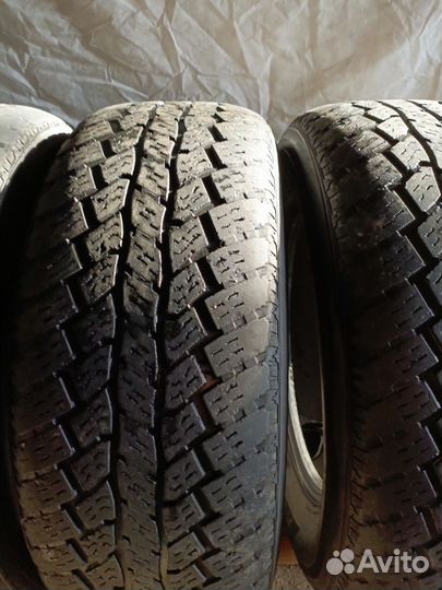 Roadstone Roadian A/T II 285/60 R18